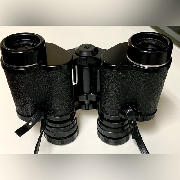 Vintage TASCO ZIP 8 x 30 mm Fully Coated Binoculars in Zippered Carrying Case - Picture 5 of 16